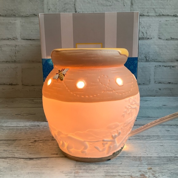 Scentsy Other Scentsy Winnie The Pooh Honey Pot Warmer Poshmark